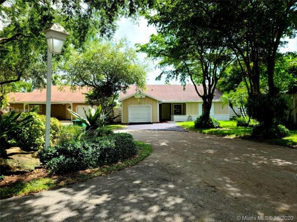 Willow Bend, 15114 SW 141st Ct, Country Walk, Florida 33186, image 2