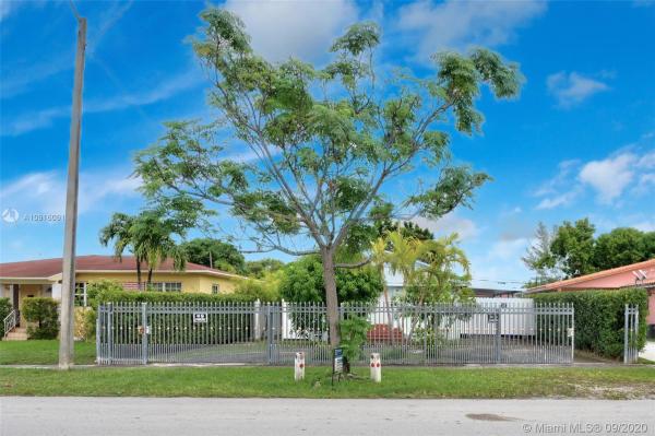 St Manors, 251 NW 40th Ct, Miami, Florida 33126, image 2