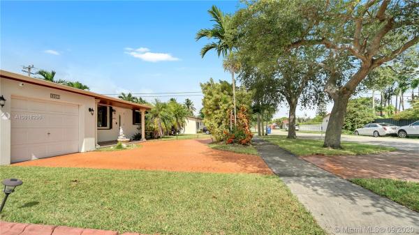 Miller Heights, 9001 SW 52nd St, Olympia Heights, Florida 33165, image 2