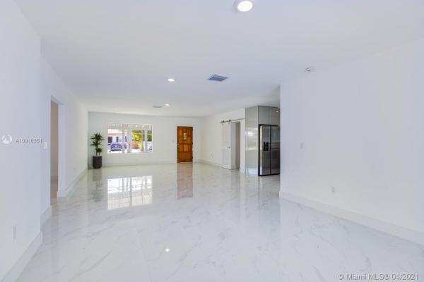 Washington Place, 901 NE 71st St, Miami, Florida 33138, image 2
