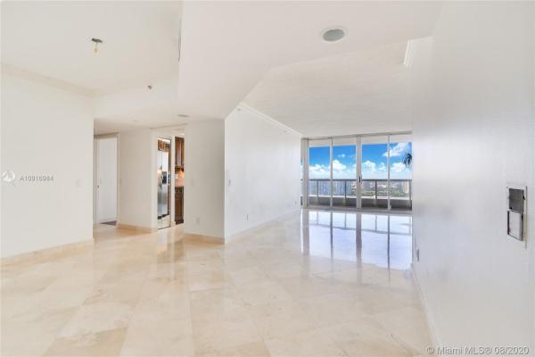 North Tower At The Point, 21205 NE 37th Ave #3204, Aventura, Florida 33180, image 2