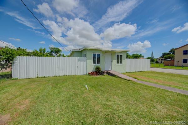 Goulds No HOA, 11451 SW 215th St, Goulds, Florida 33189, image 2