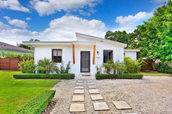Cocoplum Terrace, 6610 SW 62nd Ct, South Miami, Florida 33143, image 2