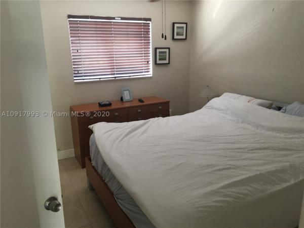 Sunrise Club, 100 Sunrise Dr #24, Key Biscayne, Florida 33149, image 1