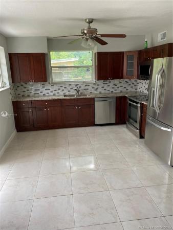 6119 SW 39th St, Miramar, Florida 33023, image 2