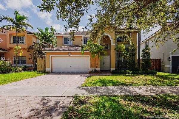 The Mansions, 16412 SW 101st Ter, The Hammocks, Florida 33196, image 2