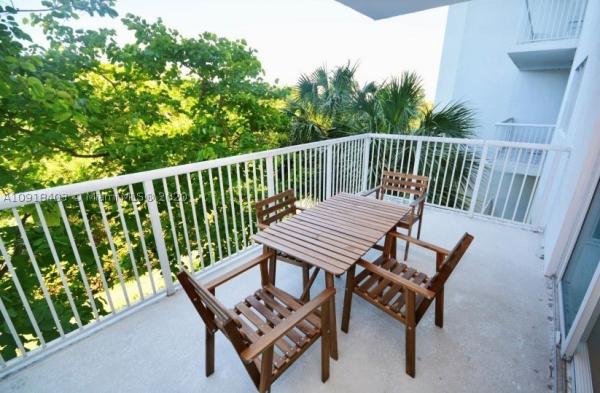 One Fifty One At Biscayne, 14951 Royal Oaks Ln #206, North Miami, Florida 33181, image 1