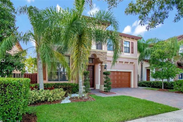 Mallorca At The Vineyards, 642 SE 37th Pl, Homestead, Florida 33033, image 2