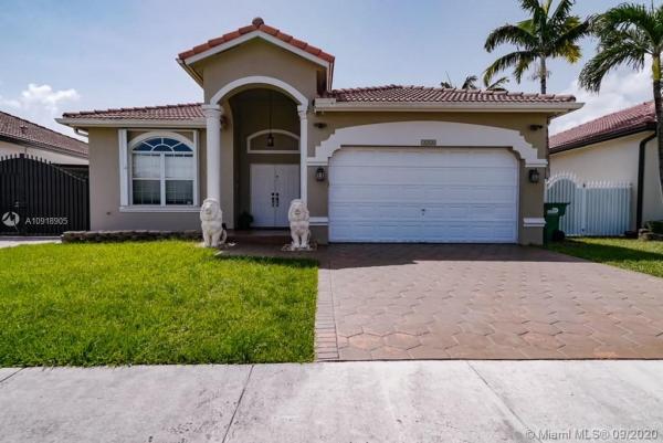 1156 SW 143rd Pl, Unincorporated Dade County, Florida 33184, image 2
