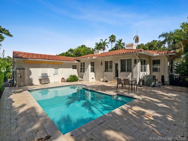 Coral Gables Country Club, 3270 Riviera Dr, Coral Gables, Florida 33134, image 2
