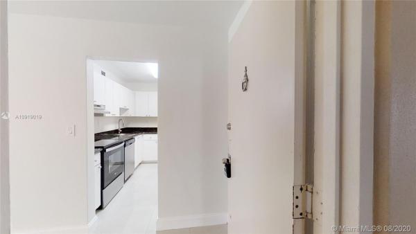 Villas Of Miami Lakes, 7400 Miami Lakes Dr #D204, Miami Lakes, Florida 33014, image 2