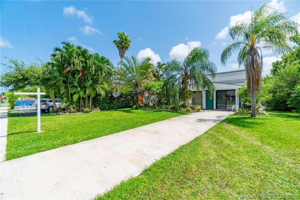 Fulford By The Sea, 1374 NE 176th St, North Miami Beach, Florida 33162, image 2