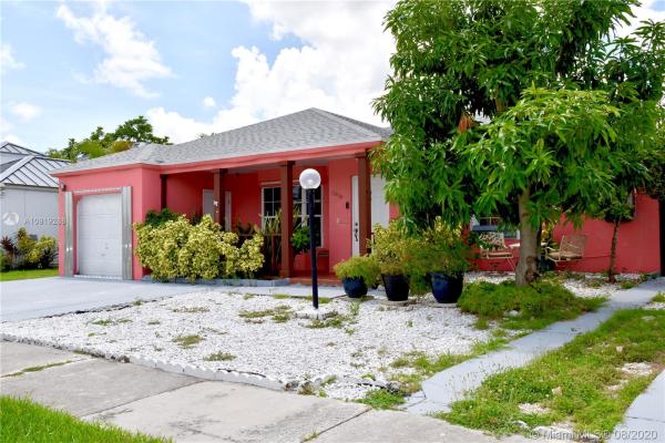 American Homes, 15860 SW 143rd Ave, Richmond West, Florida 33177, image 2