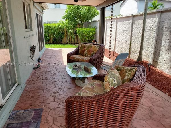 Weitzer At Lago Mar, 15785 SW 74th St, Kendale Lakes, Florida 33193, image 2