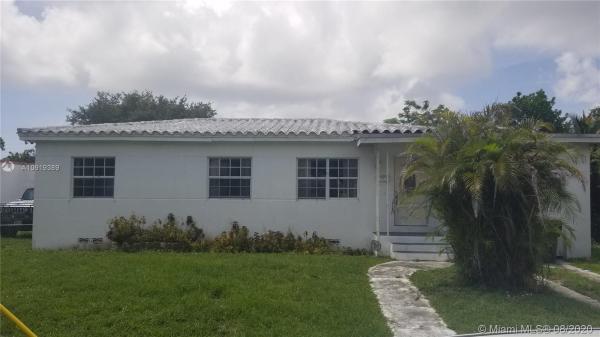 Irons Manor, 1020 NE 134th St, North Miami, Florida 33161, image 2