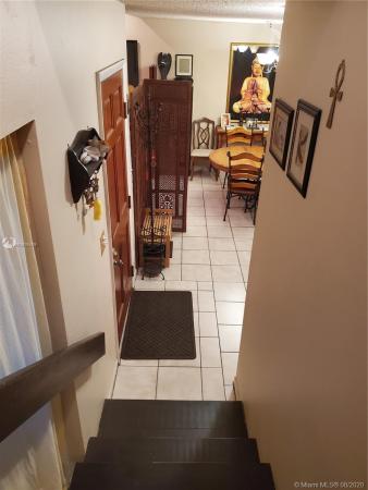 Snapper Creek Townhouses, 6904 SW 110th Ave #-, Kendall, Florida 33173, image 2