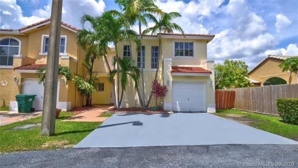 8658 SW 159th Pl, Unincorporated Dade County, Florida 33193, image 2