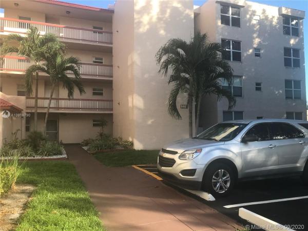 Evergreen Of Pine Island Ridge, 9461 Evergreen Pl #302, Davie, Florida 33324, image 2