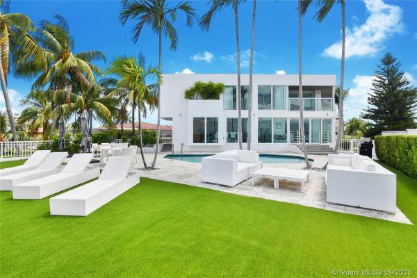 Treasure Island, 7504 W Treasure Dr, North Bay Village, Florida 33141, image 2