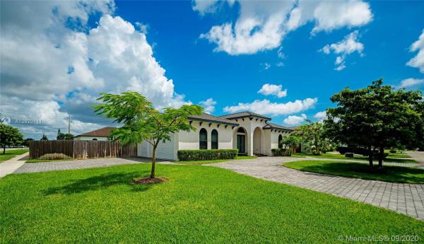 13161 SW 209th St, Unincorporated Dade County, Florida 33177, image 2
