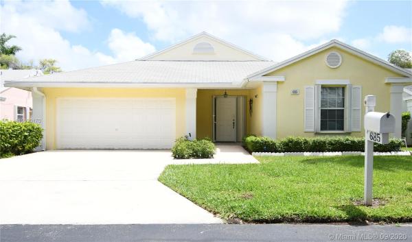 North Gate, 685 SE 27th Ln, Homestead, Florida 33033, image 2