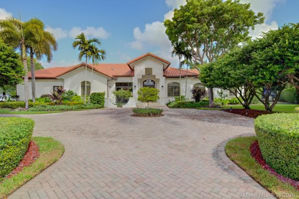8821 SW 123rd Ter, Kendall, Florida 33176, image 2
