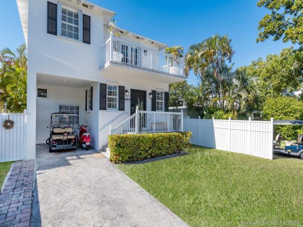 Biscayne Key Estates, 698 Fernwood Rd #B, Key Biscayne, Florida 33149, image 2