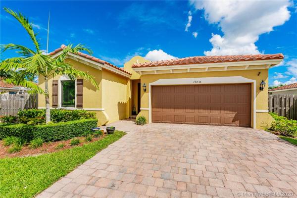 Venetian Parc, 15435 SW 173rd St, Richmond West, Florida 33187, image 2