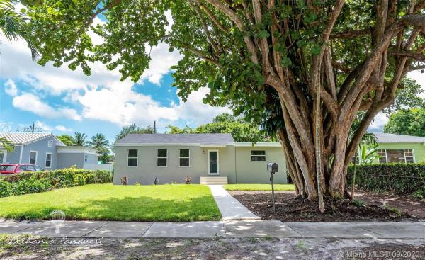 Country Club Estates, 232 Carlisle Dr, Miami Springs, Florida 33166, image 2