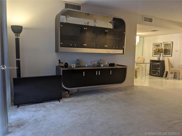 Del Prado, 18051 Biscayne Blvd #1001-1, Aventura, Florida 33160, image 2