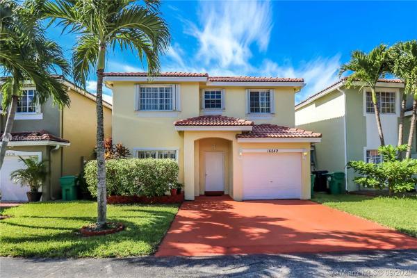 The Landings, 16242 SW 100th Ter, The Hammocks, Florida 33196, image 2