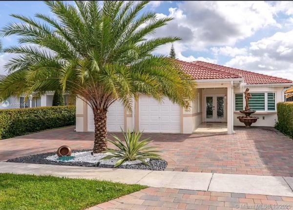 West Lakes Gardens, 8842 NW 151st St, Miami Lakes, Florida 33018, image 2