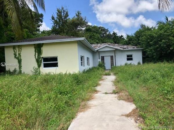651 NE 172nd St, Unincorporated Dade County, Florida 33162, image 2