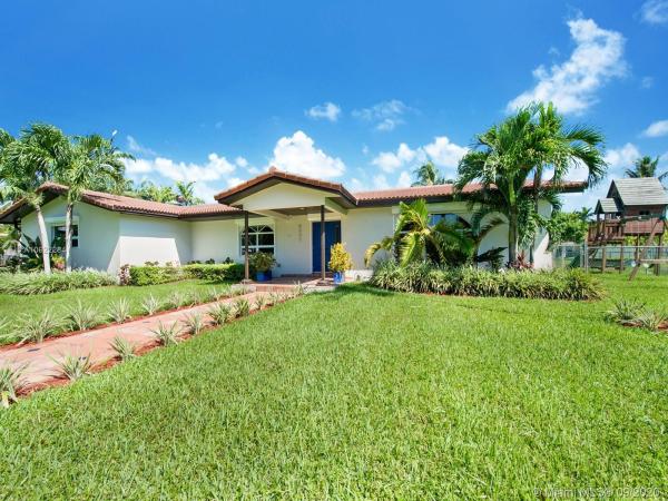 Continental Homes, 8005 SW 106th St, Kendall, Florida 33156, image 2