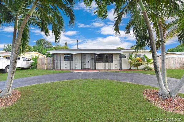 Sierra Mirada, 1050 NW 200th St, Miami Gardens, Florida 33169, image 2