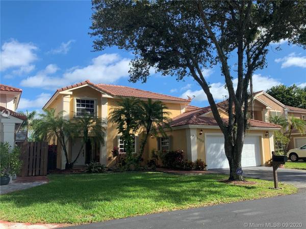 Patio Homes At Lakes Of The Meadow, 4629 SW 147th Ct, Kendall West, Florida 33185, image 2