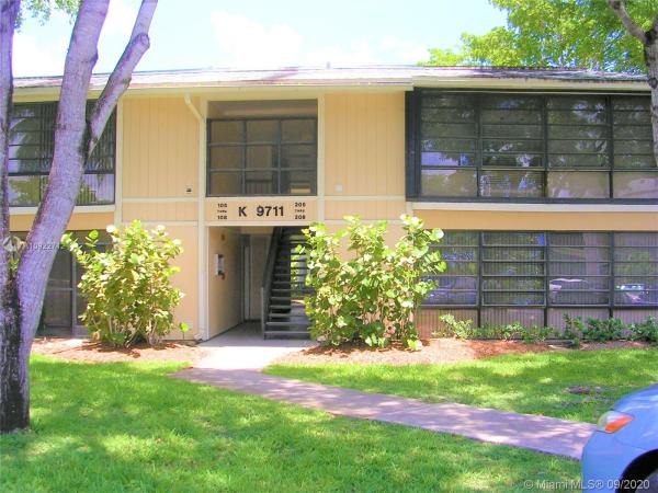 Lakeview At The Hammocks, 9711 Hammocks Blvd #207, The Hammocks, Florida 33196, image 2