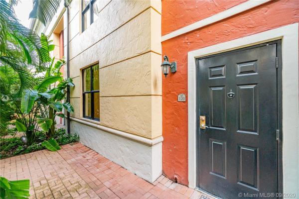 Puerta De Palmas, 888 S Douglas Rd #120, Coral Gables, Florida 33134, image 2