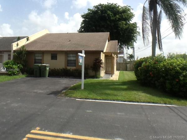 Townhomes Of Audubon, 1202 Sandpiper Blvd, Homestead, Florida 33035, image 2