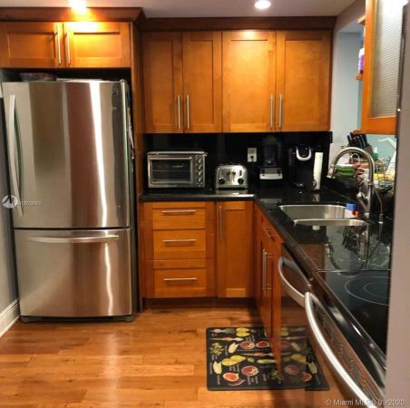 Fox Chase, 8625 NW 8th St #317, Fountainebleau, Florida 33126, image 2