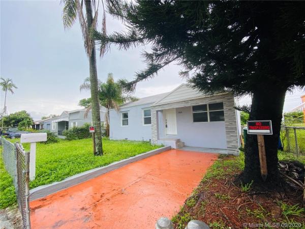 Stephens Manor, 766 NW 74th St, Gladeview, Florida 33150, image 2
