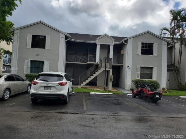 Lakeshore, 910 Constitution Dr #910E, Homestead, Florida 33034, image 2