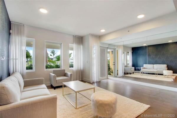 Avanti, 71 N Shore Dr #71, Miami Beach, Florida 33141, image 2