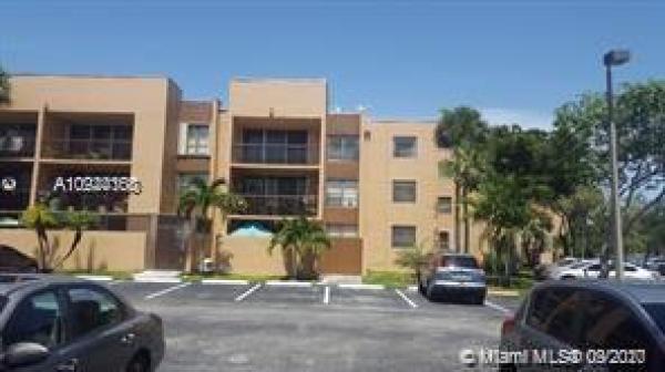 Gardens Of Kendall South, 10855 SW 112th Ave #318, Kendall, Florida 33176, image 2