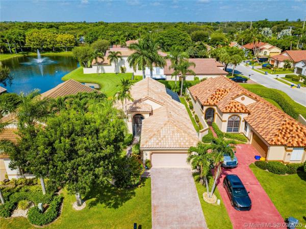 Lexington Lakes, 10097 Lexington Cir N, Boynton Beach, Florida 33436, image 2