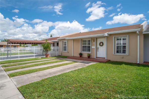 Royale Green, 5407 SW 128th Pl, Kendale Lakes, Florida 33175, image 2
