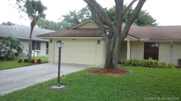 8540 SE Eaglewood Way, Florida 33455, image 2
