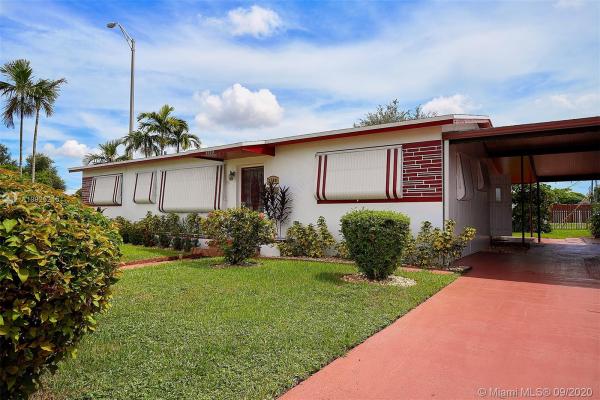 Colonial Homes, 3700 NW 171st St, Miami Gardens, Florida 33055, image 2