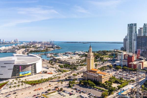 Paramount Miami Worldcenter, 851 NE 1st Ave #2509, Miami, Florida 33132, image 2