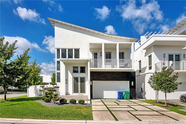 Oasis Park Square At Doral, 3320 NW 83rd Ct, Doral, Florida 33122, image 2